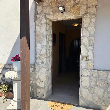 La Del Patrizio Ostia Antica