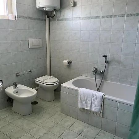 La Del Patrizio Bed & Breakfast *